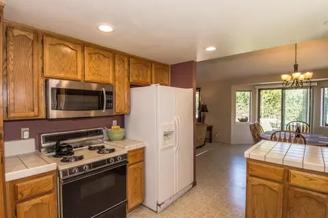 549 Armando Ave, Redding, CA 96003 photo 14