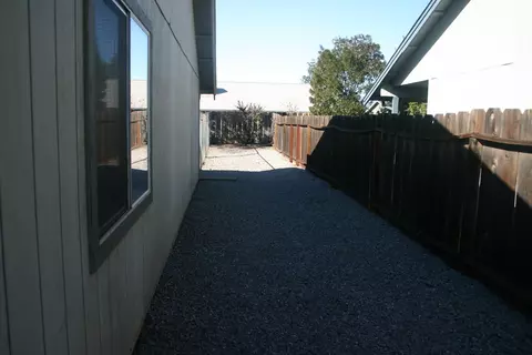 3182 Seminole Dr, Redding, CA 96001 photo 12