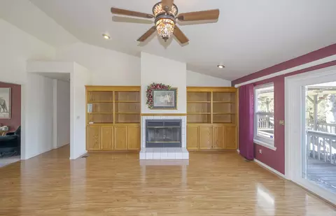 866 Dawson Ct, Redding, CA 96003 photo 5