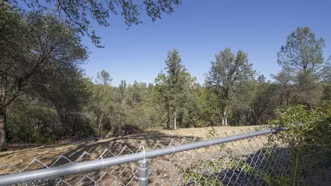 866 Dawson Ct, Redding, CA 96003 photo 23