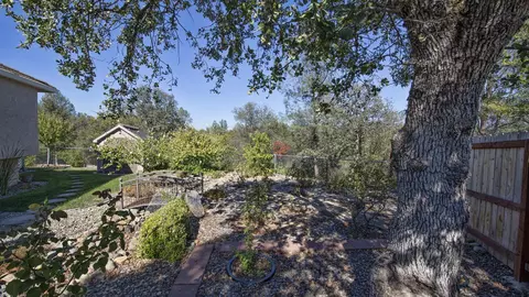 866 Dawson Ct, Redding, CA 96003 photo 29