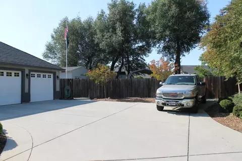 4890 Rising River Ct, Redding, CA 96002 photo 6