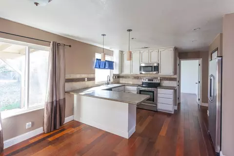 7011 Irving Rd, Redding, CA 96001 photo 3