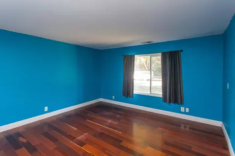 7011 Irving Rd, Redding, CA 96001 photo 2