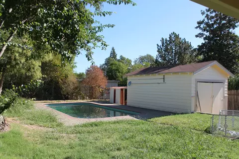 2239 Alameda Ave, Redding, CA 96001 photo 6