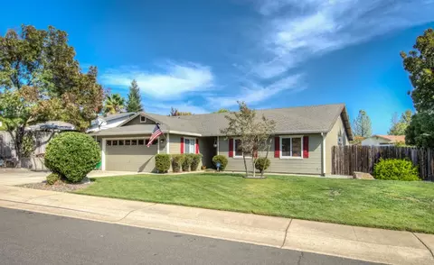 1488 Wingsetter Way, Redding, CA 96003 photo 1