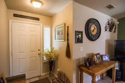 1488 Wingsetter Way, Redding, CA 96003 photo 2