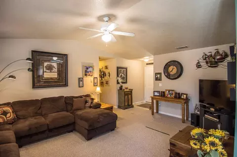 1488 Wingsetter Way, Redding, CA 96003 photo 4