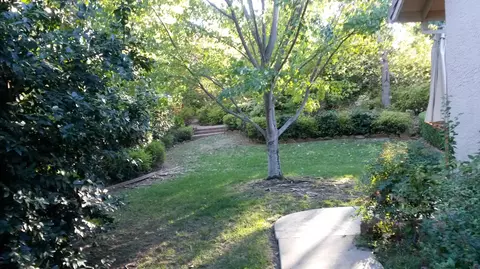 1737 Lakeside Dr, Redding, CA 96001 photo 13