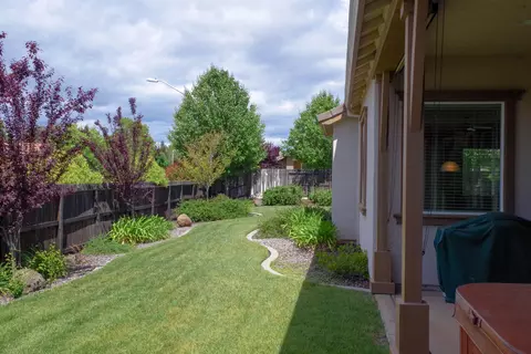 602 Rivercrest Pkwy, Redding, CA 96002 photo 24
