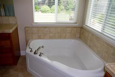 602 Rivercrest Pkwy, Redding, CA 96002 photo 12