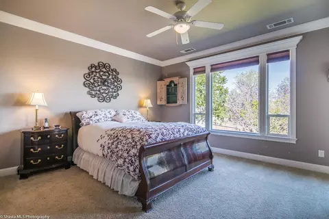 1038 Rollingview Dr, Redding, CA 96003 photo 15
