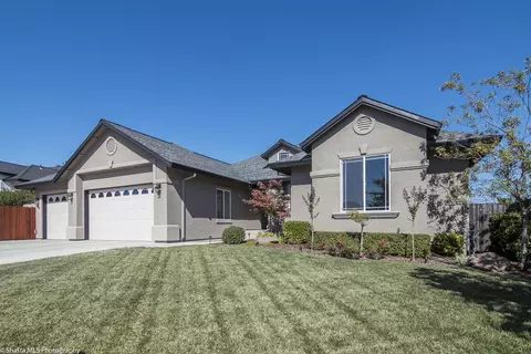 1038 Rollingview Dr, Redding, CA 96003 photo 2