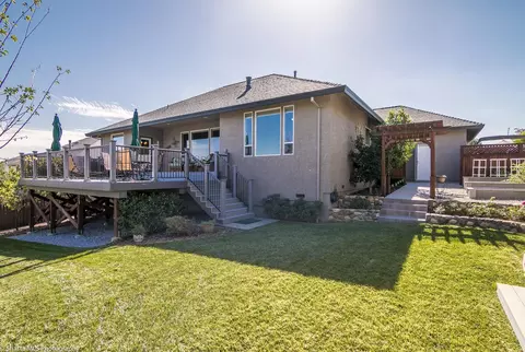 1038 Rollingview Dr, Redding, CA 96003 photo 24