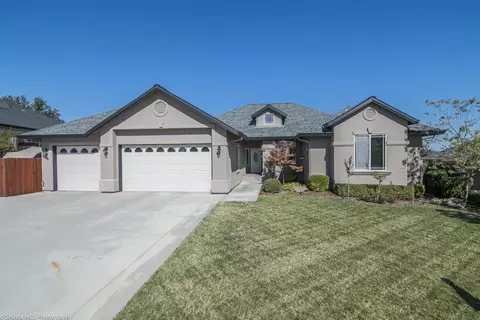 1038 Rollingview Dr, Redding, CA 96003 photo 1