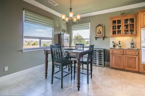 1038 Rollingview Dr, Redding, CA 96003 photo 9