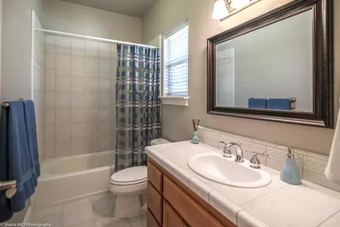 1038 Rollingview Dr, Redding, CA 96003 photo 20