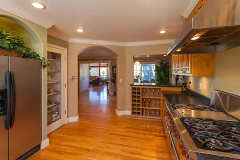 9260 Swasey Dr, Redding, CA 96001 photo 6