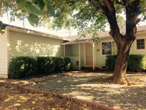 2145 Martian Way, Redding, CA 96002 photo 4