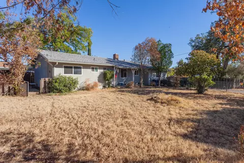 2297 Oxford Rd, Redding, CA 96002 photo 1