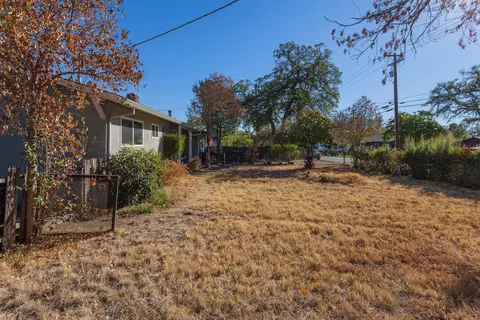 2297 Oxford Rd, Redding, CA 96002 photo 18