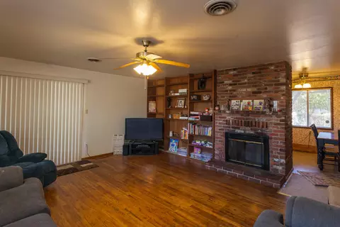 2297 Oxford Rd, Redding, CA 96002 photo 6