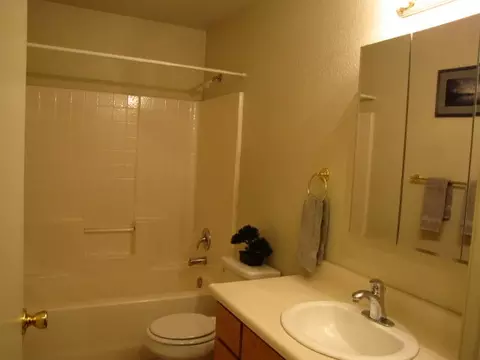 1751 Logan St, Redding, CA 96001 photo 10