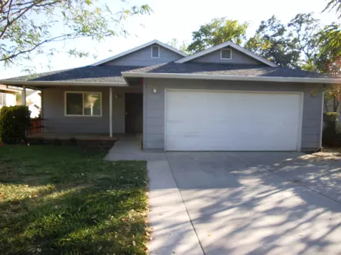 1751 Logan St, Redding, CA 96001 photo 2