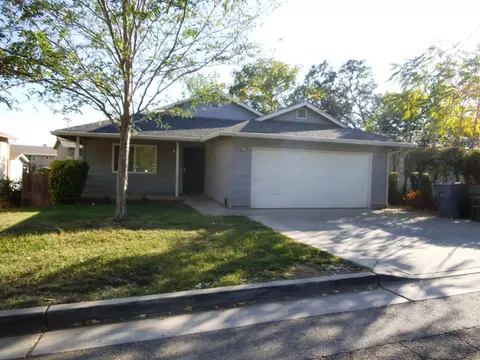 1751 Logan St, Redding, CA 96001 photo 1