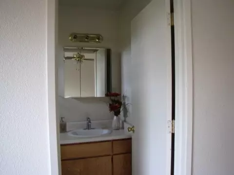 1751 Logan St, Redding, CA 96001 photo 8