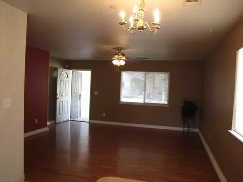 1751 Logan St, Redding, CA 96001 photo 5