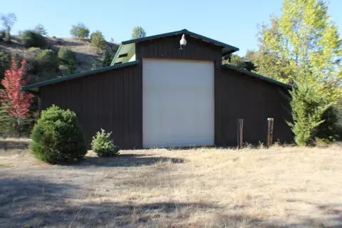 1173 Lewiston Rd, Lewiston, CA 96052 photo 4