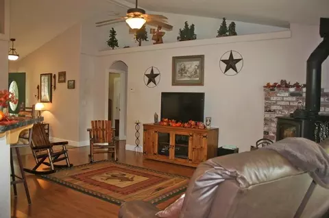 24433 Dersch Rd, Anderson, CA 96007 photo 11
