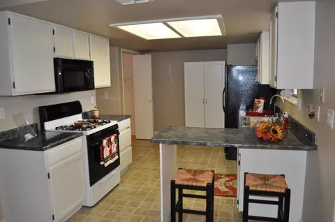5328 Stonethrow Ct, Redding, CA 96003 photo 3