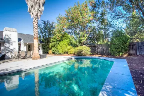 5835 Fairmont Dr, Redding, CA 96003 photo 15