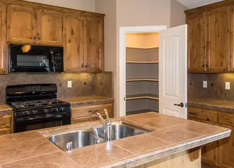 6565 Reflection St, Redding, CA 96001 photo 8