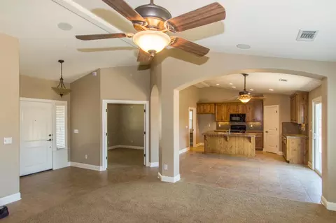 6565 Reflection St, Redding, CA 96001 photo 4