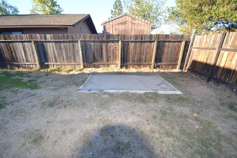 1223 Pershing St, Redding, CA 96003 photo 17