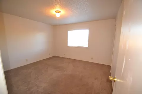 1223 Pershing St, Redding, CA 96003 photo 9