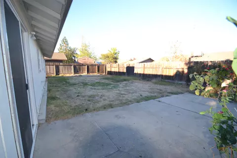 1223 Pershing St, Redding, CA 96003 photo 16