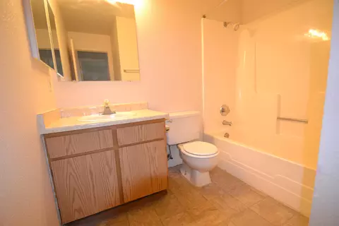 1223 Pershing St, Redding, CA 96003 photo 14