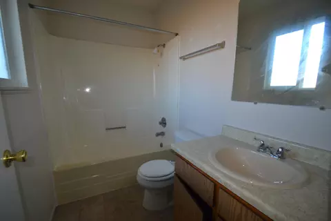 1223 Pershing St, Redding, CA 96003 photo 10