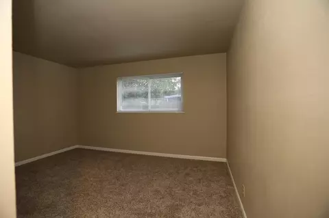 1357 Jeffries St, Anderson, CA 96007 photo 8