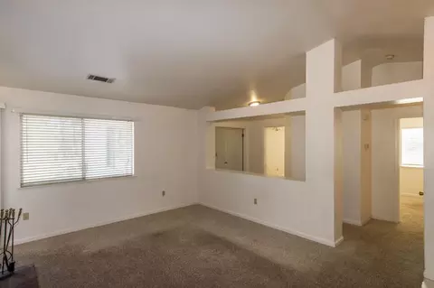 726 Lotus Ct, Redding, CA 96003 photo 7
