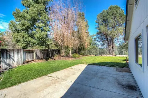 726 Lotus Ct, Redding, CA 96003 photo 39