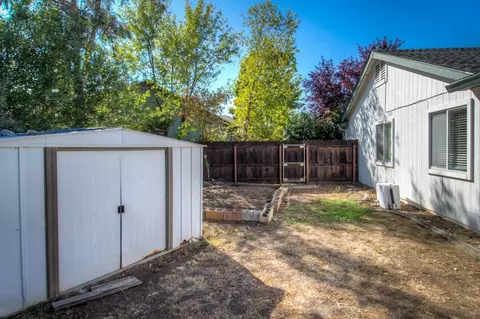 726 Lotus Ct, Redding, CA 96003 photo 38