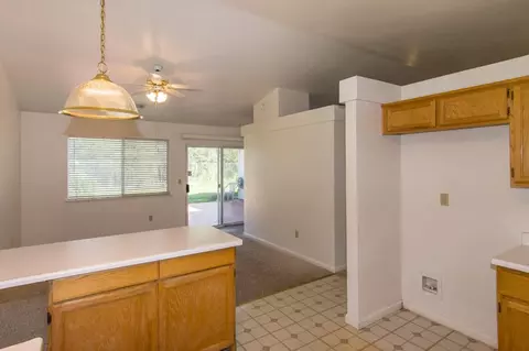 726 Lotus Ct, Redding, CA 96003 photo 13