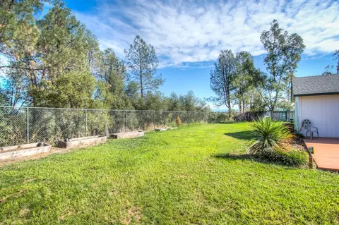 726 Lotus Ct, Redding, CA 96003 photo 35