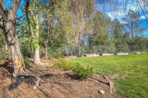 726 Lotus Ct, Redding, CA 96003 photo 33
