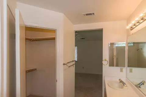 726 Lotus Ct, Redding, CA 96003 photo 21